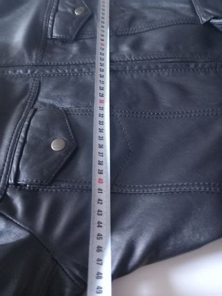 Chaqueta de cuero Fórmula Joven Negra