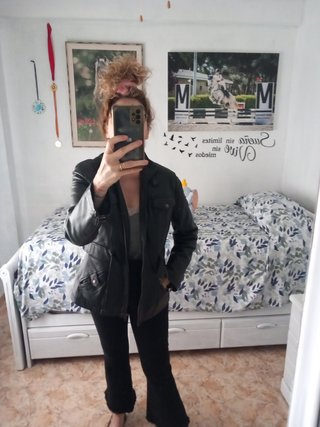 Chaqueta de cuero Fórmula Joven Negra