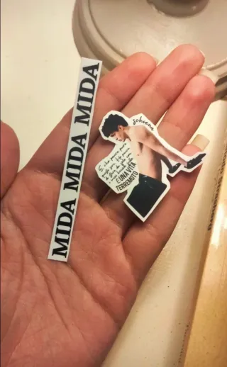 Stickers di "Mida"