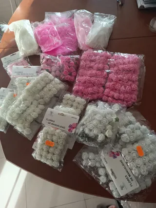 Lote insumos artesanía: cintas, abalorios