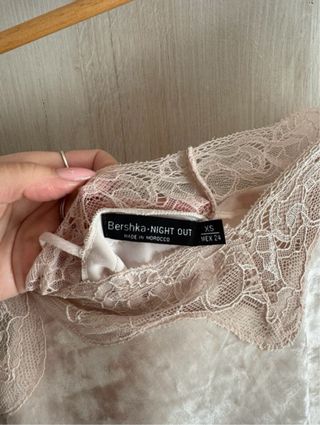 Body terciopelo rosa Bershka