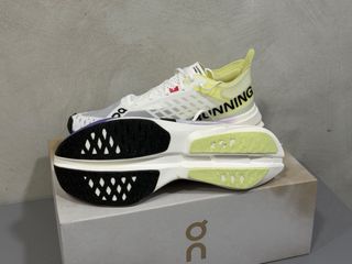 On Running Cloudboom Strike