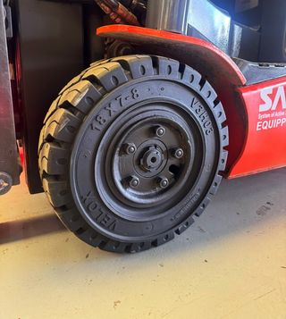 CARRETILLA ELEVADORA 1600 KG SEGUNDA MANO