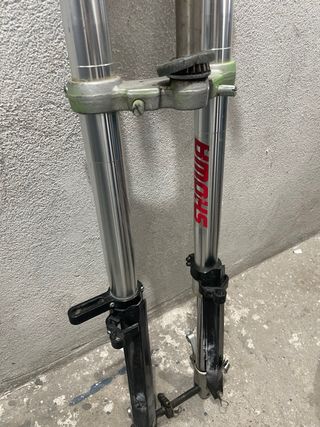 Horquilla Showa Invertida