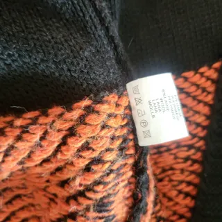 Abrigo punto de JOT flecos étnico talla única.