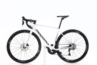 Megamo Raise Di2 12V (carretera) t.52 Reacondicionada