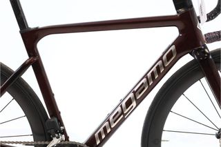 Megamo Pulse Elite Di2 12V (carretera) t.52 Reacondicionada