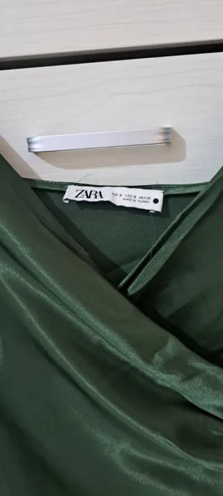 Abito Zara verde,condizioni pari al nuovo,
