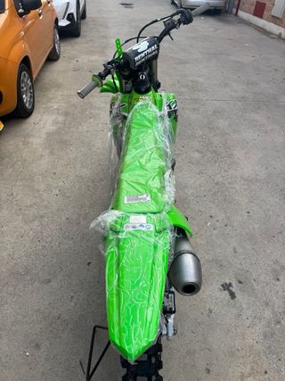 Kawasaki KXF 250 2024 .