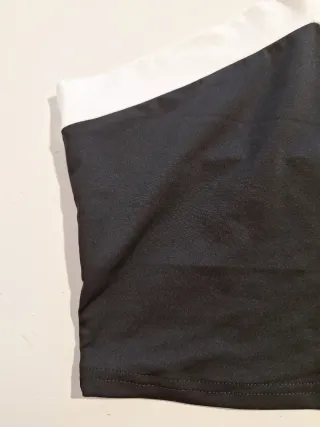 Top SHEIN cruzado blanco y negro Talla S NUEVO