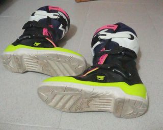 Botas Alpinestars Cross para niños.