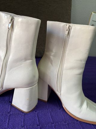 Botines tacón blanco/crema talla 38