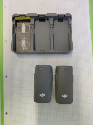 Hub Carga + 2 Baterías DJI Neo 2