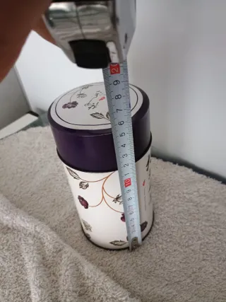 3x2 Caja metálica decorada