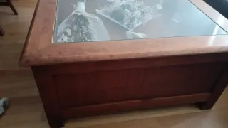 Mesa de centro de madera y cristal