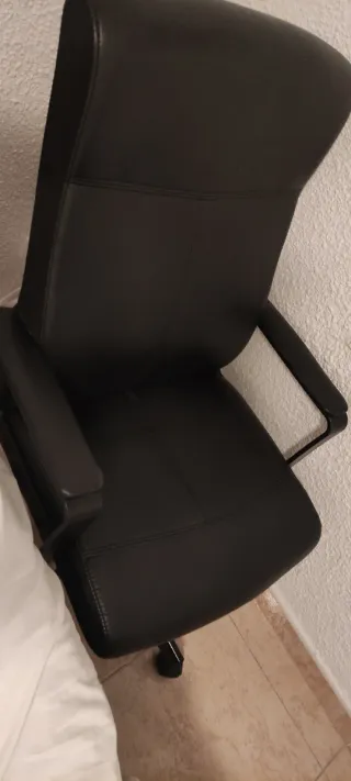 Silla de oficina MILLBERGET IKEA Negra