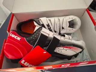 Zapatillas Ciclismo Luck Blancas y Rojas