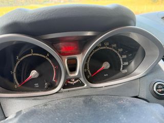 Ford fiesta Ford fiesta 1.6 2010