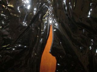 MONO DE PVC CHAROL BRILLANTE CON CREMALLERA XXL