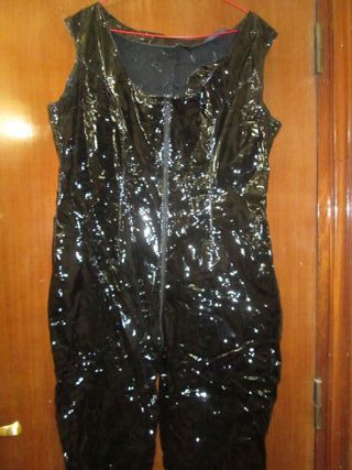 MONO DE PVC CHAROL BRILLANTE CON CREMALLERA XXL