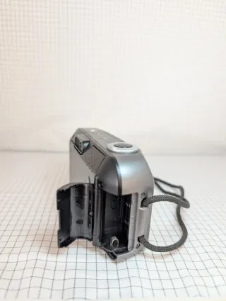 Canon Sure Shot Sleek Cámara Compacta Gris