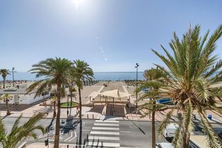 Piso en venta en Playa de los Boliches en Fuengirola