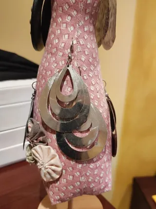 Pendientes largos metal plateado