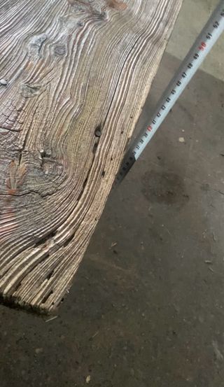 Mesa rústica madera y metal restaurada