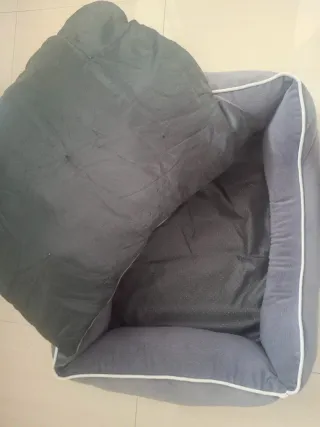 Cama para perro con cojín suelto Talla M