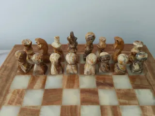 Gioco di Scacchi Artigianale in Marmo