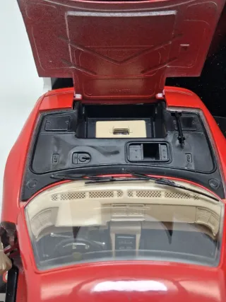 Ferrari 348 Tb 1989 Cod.3039 Bburago scala 1:18.