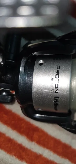 Carrete de pesca Iridium Proton
