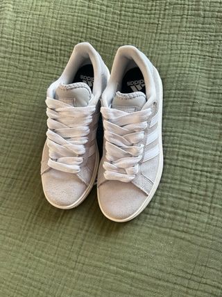 Zapatillas Adidas grises ante