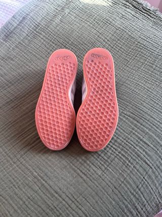 Zapatillas Adidas grises ante