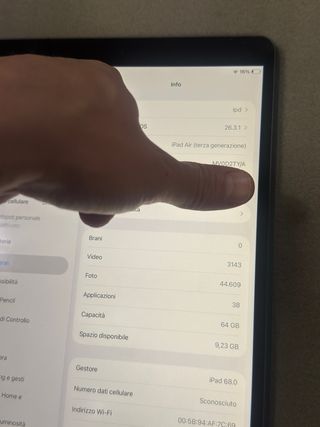 iPad Air 3 64GB Wi-Fi + Cellular