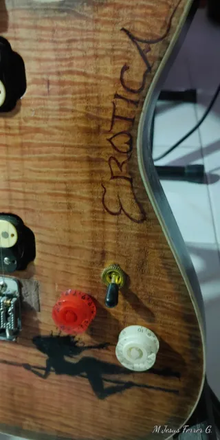 Guitarra Eléctrica JF Erotica