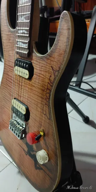 Guitarra Eléctrica JF Erotica