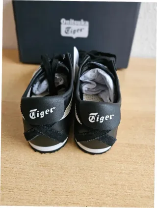 Onitsuka Tiger Mexico 66 Talla 39 Negro Blanco