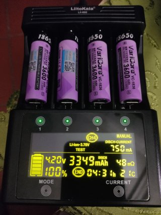 10 Batterie VariCore 3600mAh Li-Ion 18650 NUOVE.