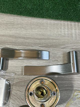 Manilla de paso con picaporte Amig