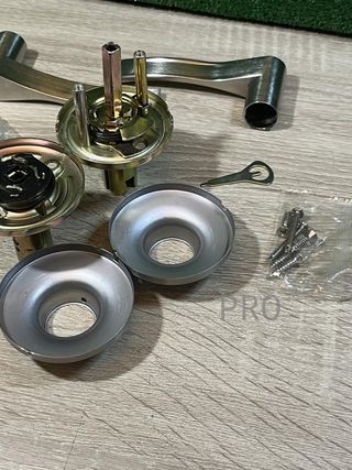 Manilla de paso con picaporte Amig