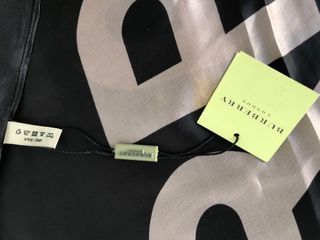Bufanda Burberry 100% Seda