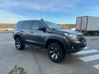 Toyota Land Cruiser 150 2010