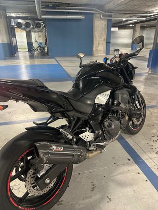 Kawasaki Z750