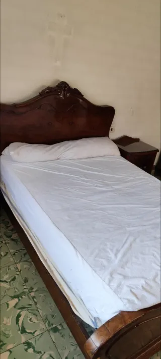 Habitación de matrimonio completa.