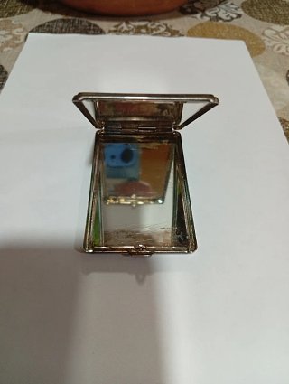 Specchietto da viaggio vintage