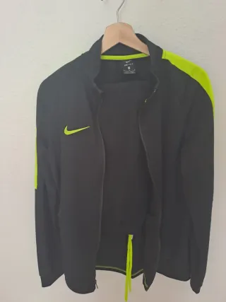 Chándal Nike Negro y Verde Neón