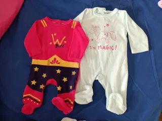 Lote 5 pijamas bebé niña (1-3 meses)