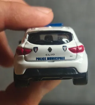 Renault Clio + Helicóptero Bburago