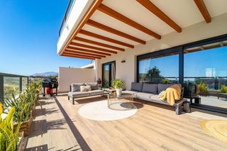 Piso en venta en Los Naranjos - Las Brisas en Marbella